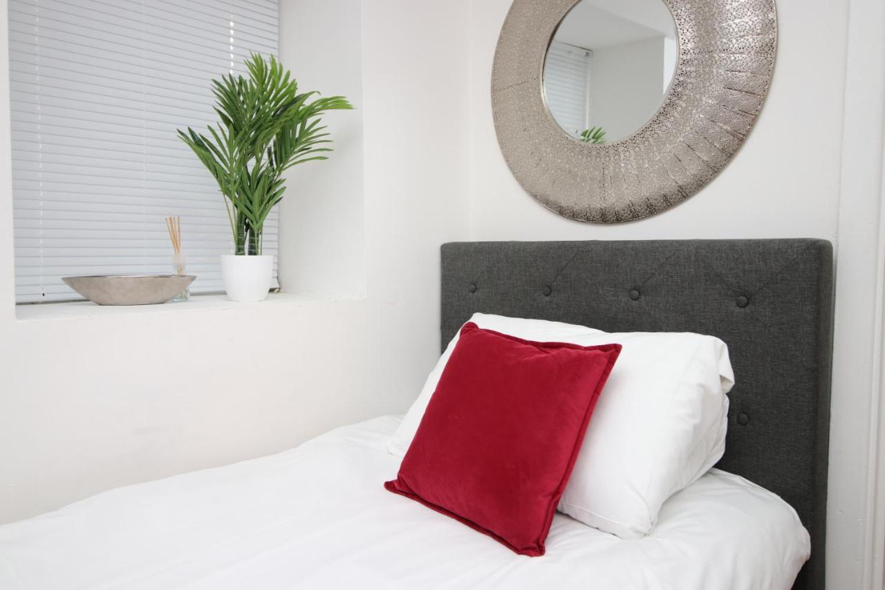 Lovely Studio Flat With Free Parking - Near To City Center Swansea Dış mekan fotoğraf